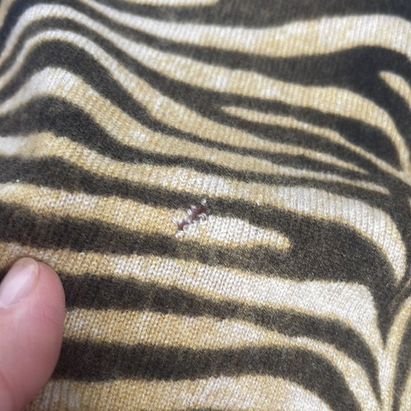 Neiman Marcus Cashmere Collection Zebra Animal Print Knit Sleeveless Tank Top S - Picture 4 of 5